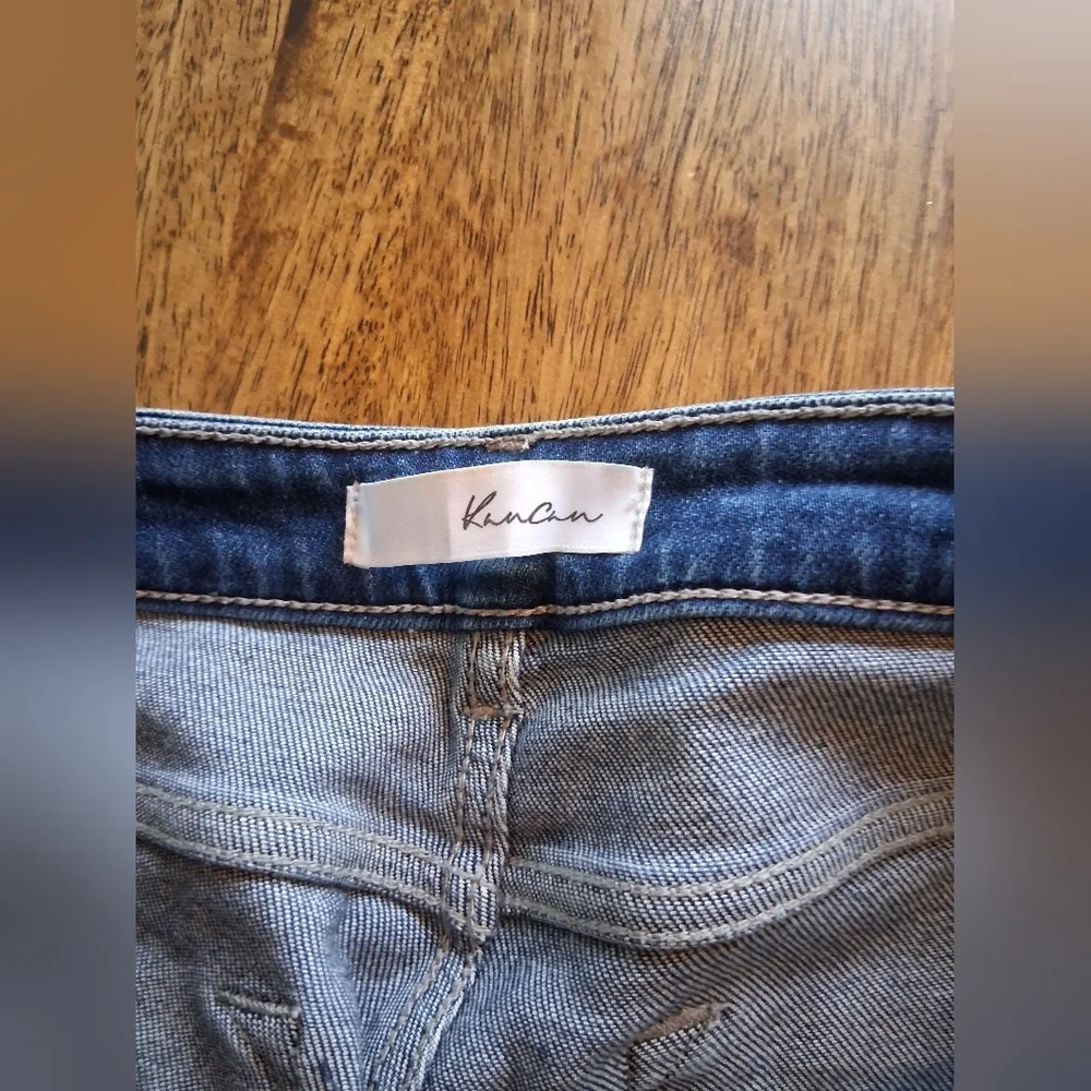 KanCan Medium Wash Disyressed Hem Estilo KC9167QM 13/30
